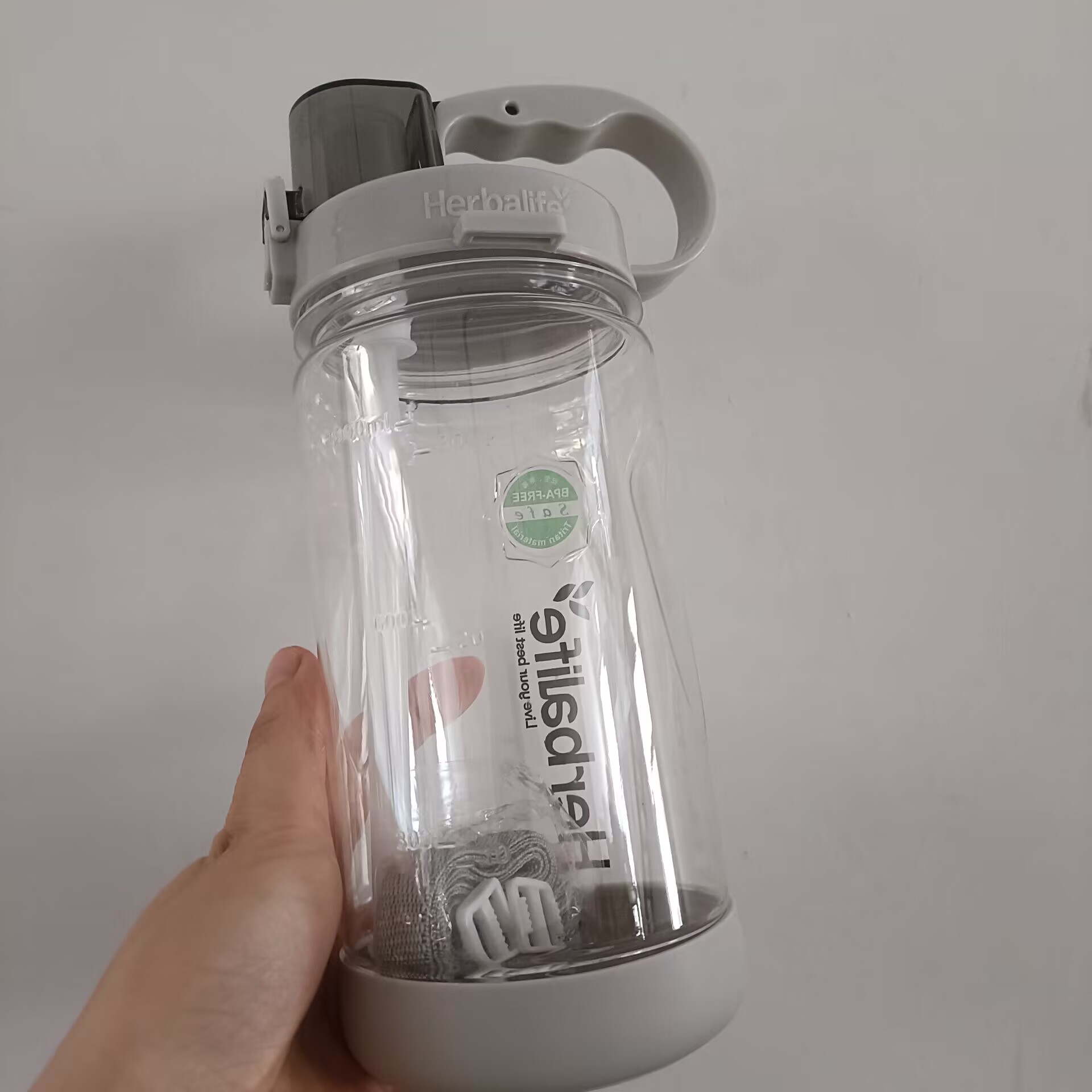 Borraccia Sportiva in Tritan d - Nutrition Fitness Gym recensione e prezzo