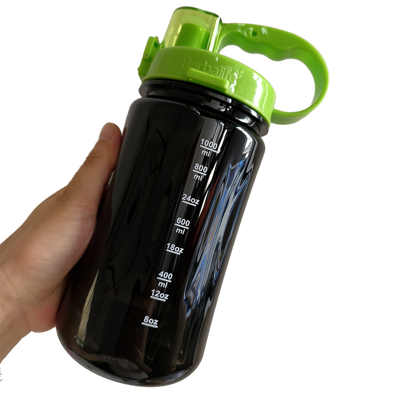 Borraccia sportiva in plastica - Nutrition Fitness Gym recensione e prezzo